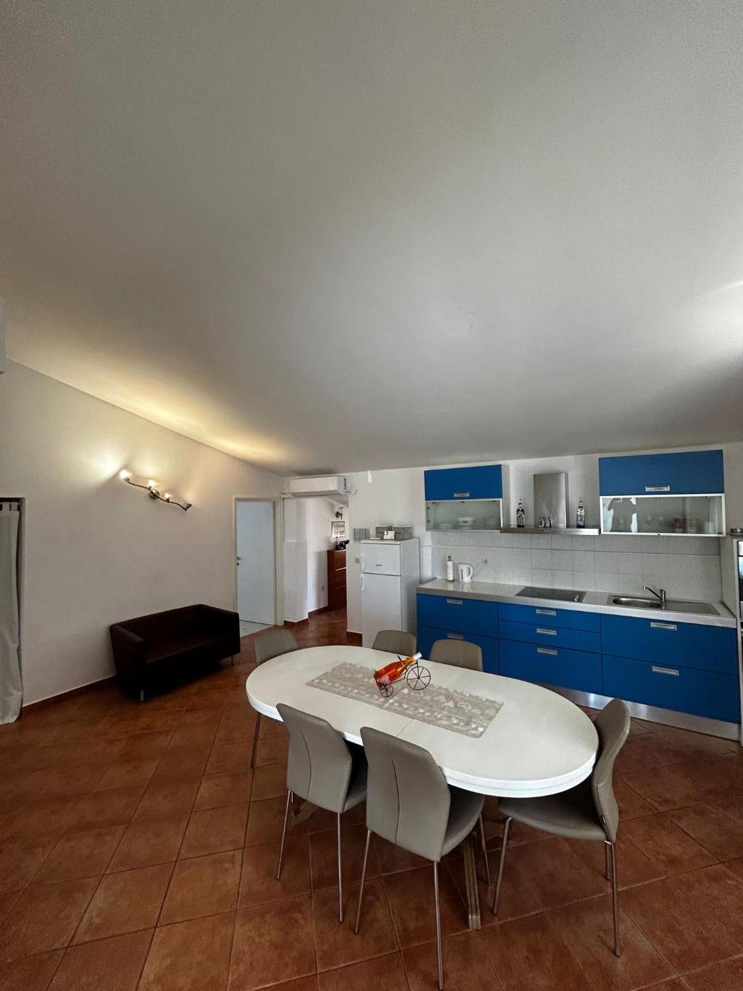 Apartments Petrovic Pirovac Exterior photo