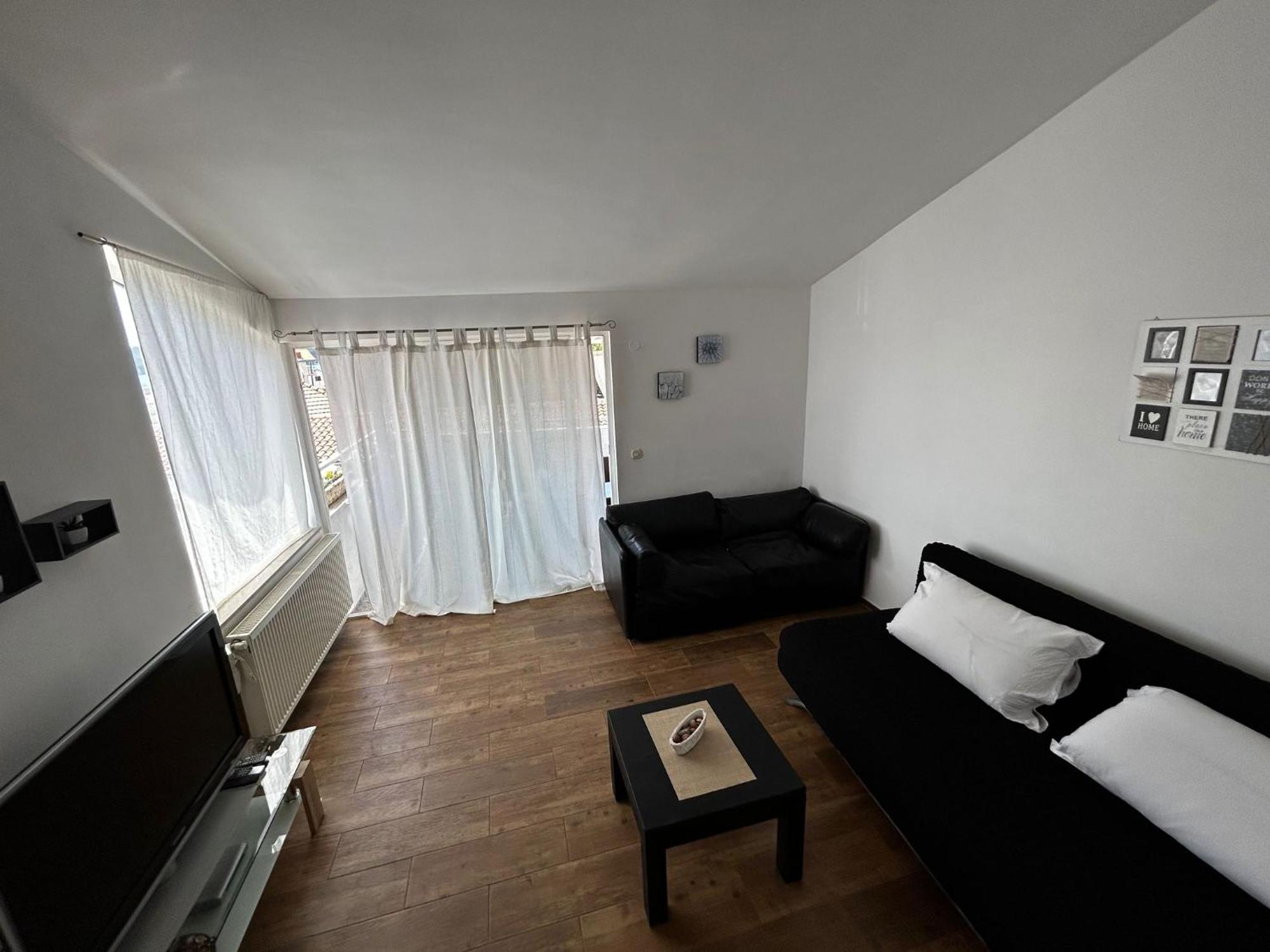 Apartments Petrovic Pirovac Exterior photo